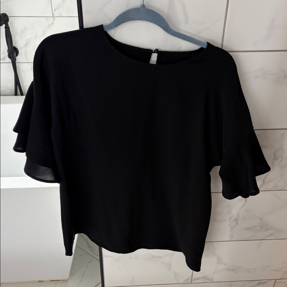 Source Unknown Black Ruffle Sleeve Blouse